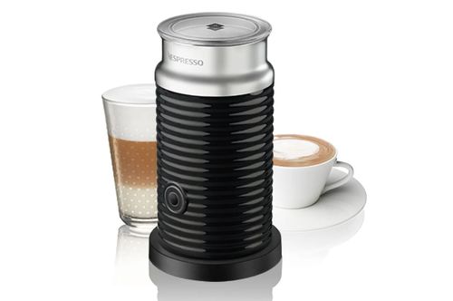 Cafetera Nespresso Essenza Mini C 220V Blanca + Aeroccino